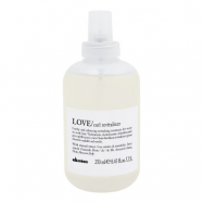 Davines Essential LOVE Curl Revitalizer 250ml, vårdande leave-in spray