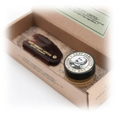 Sandalwood Mustaschvax & Folding Pocket Mustaschkam