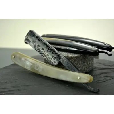 Straight Razor Savage 6/8 - Limited Edition