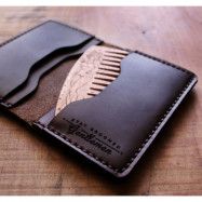 Big Red Beard Bi-Fold Wallet Black + Handcrafted Beard Comb